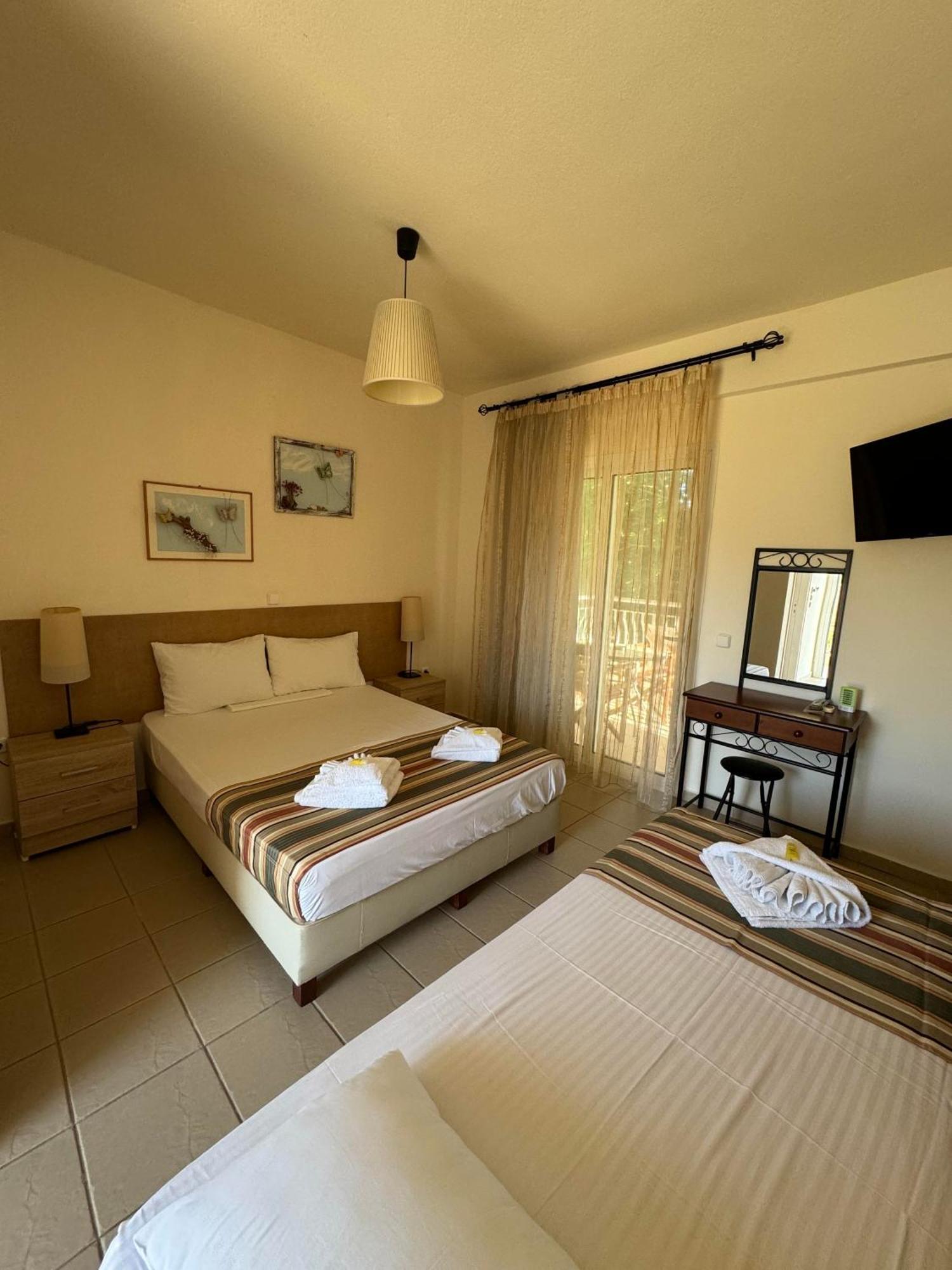 Dafnes Rooms Fúrka Kültér fotó