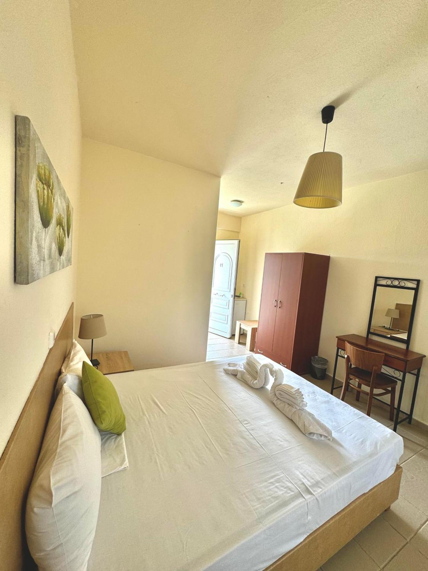 Dafnes Rooms Fúrka Kültér fotó